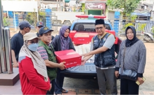 Pemkot Tangerang Kirim Bantuan Nasi Bungkus ke Posko Pengungsian Banjir Kampung Candulan