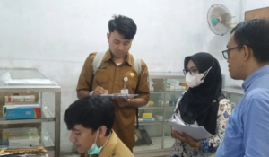 Puskesmas Pabuaran Tumpeng Awasi Seluruh Apotek Setempat