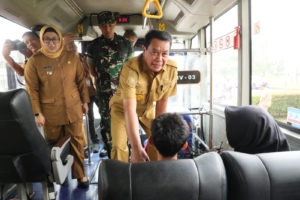 Pemkab Tangerang Ujicoba Angkutan Sekolah Gratis Bagi Pelajar