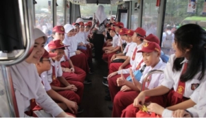 Pelajar Tangerang Akui Terbantu Adanya Angkutan Umum Gratis