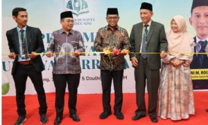 Andra Soni Resmikan SDIT Bunayya Qurrota’aini Serang