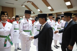 Siap Kibarkan Sang Merah Putih, 50 Anggota Paskibra Kota Tangerang 2025 Resmi Dikukuhkan