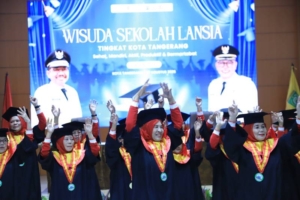 Pemkot Tangerang Wisuda 390 Peserta Sekolah Lansia, Bukti Nyata Semangat Belajar Sepanjang Hayat