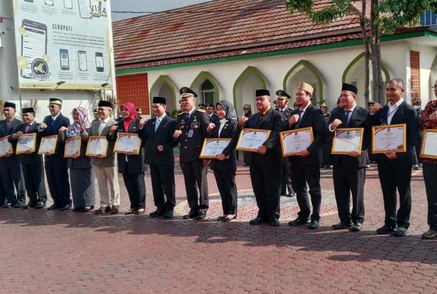 Kemenkum Banten Beri Dua Penghargaan atas Komitmen Pemkot Tangerang Dirikan 104 Koperasi Merah Putih