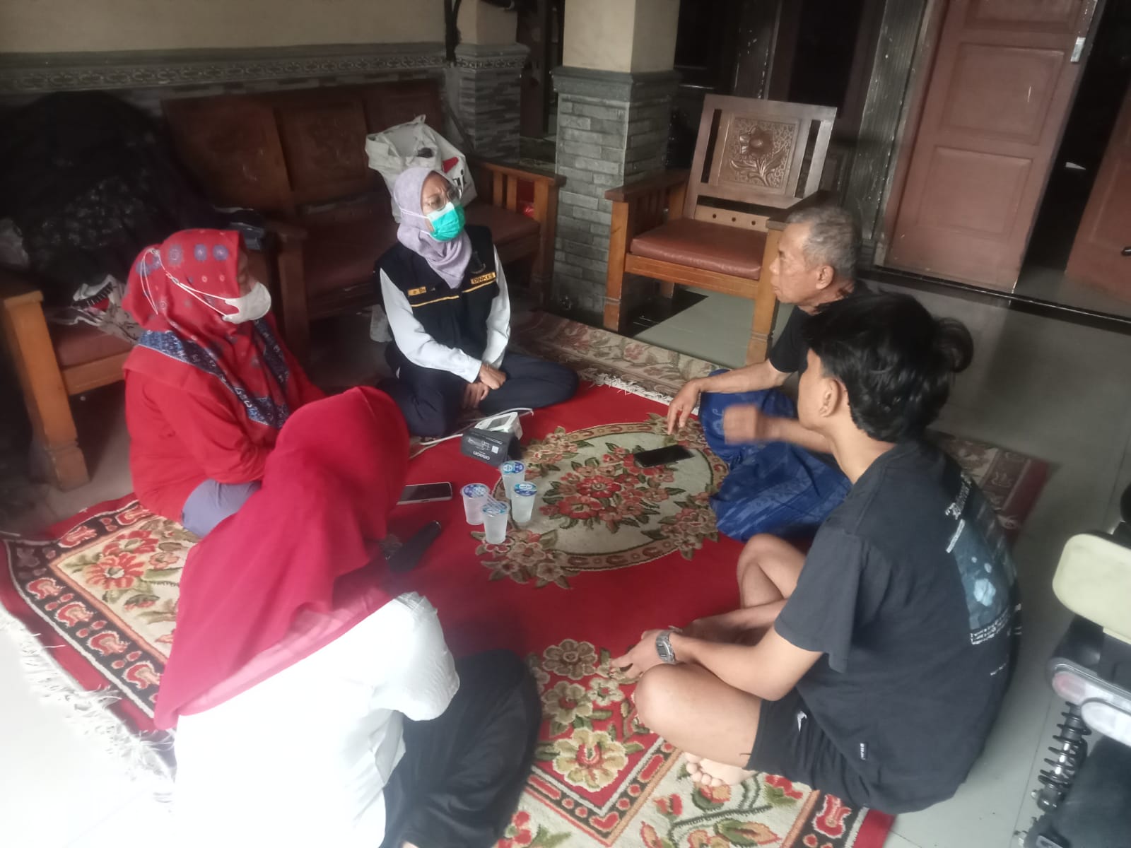 Puskesmas Cipondoh Kota Tangerang Berikan Terapi Pencegahan TBC Secara Door to Door