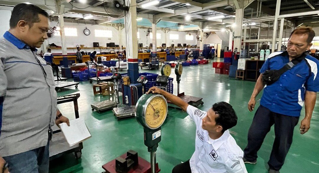 Pastikan Alat Ukur Akurat, UPT Metrologi Legal Kota Tangerang Sidak Industri Besar