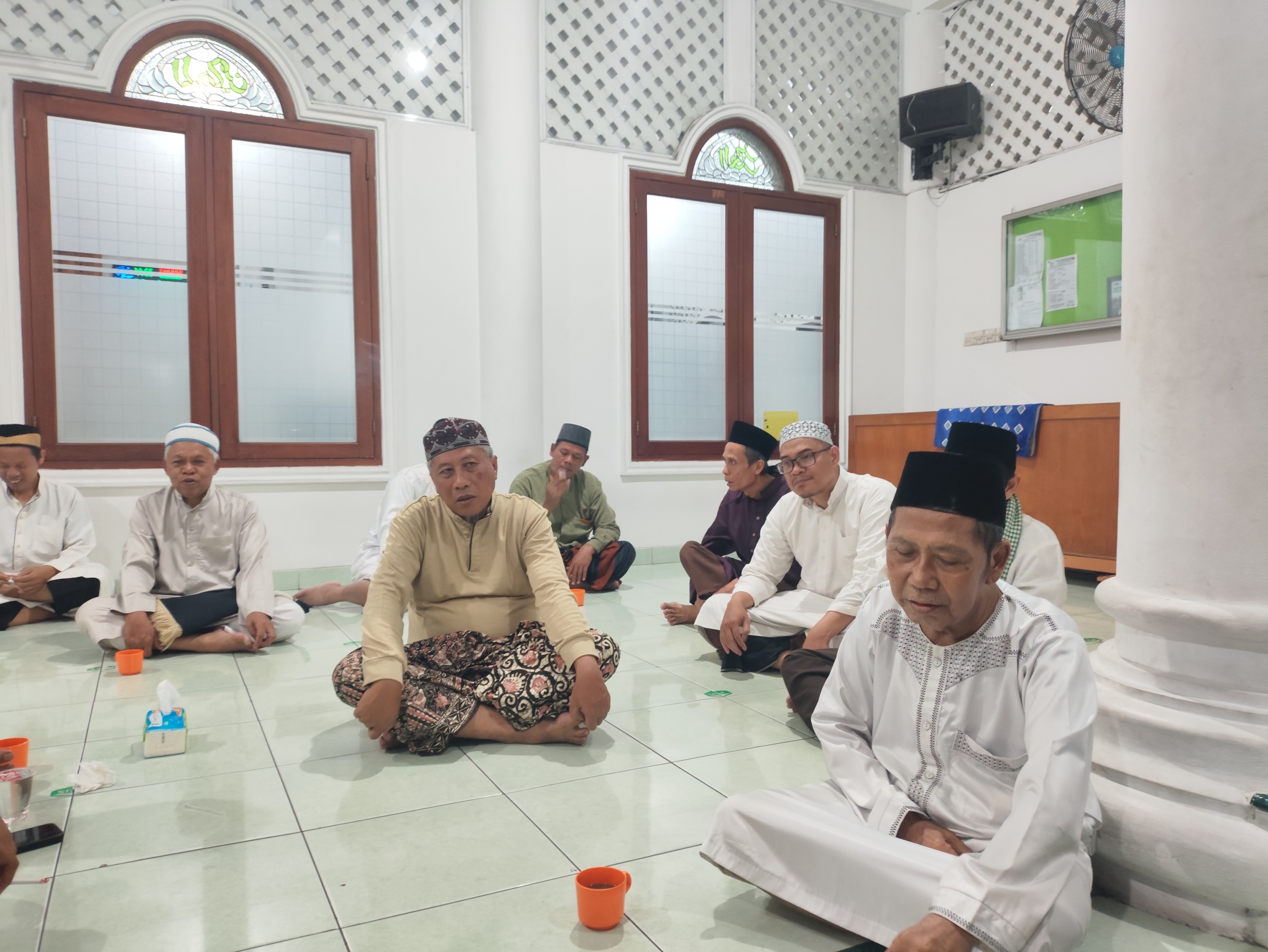 Dituduh Ingin Kuasa Masjid, Jamaah Almuhajirin Sebut Bambang Suwondo dkk Berjasa