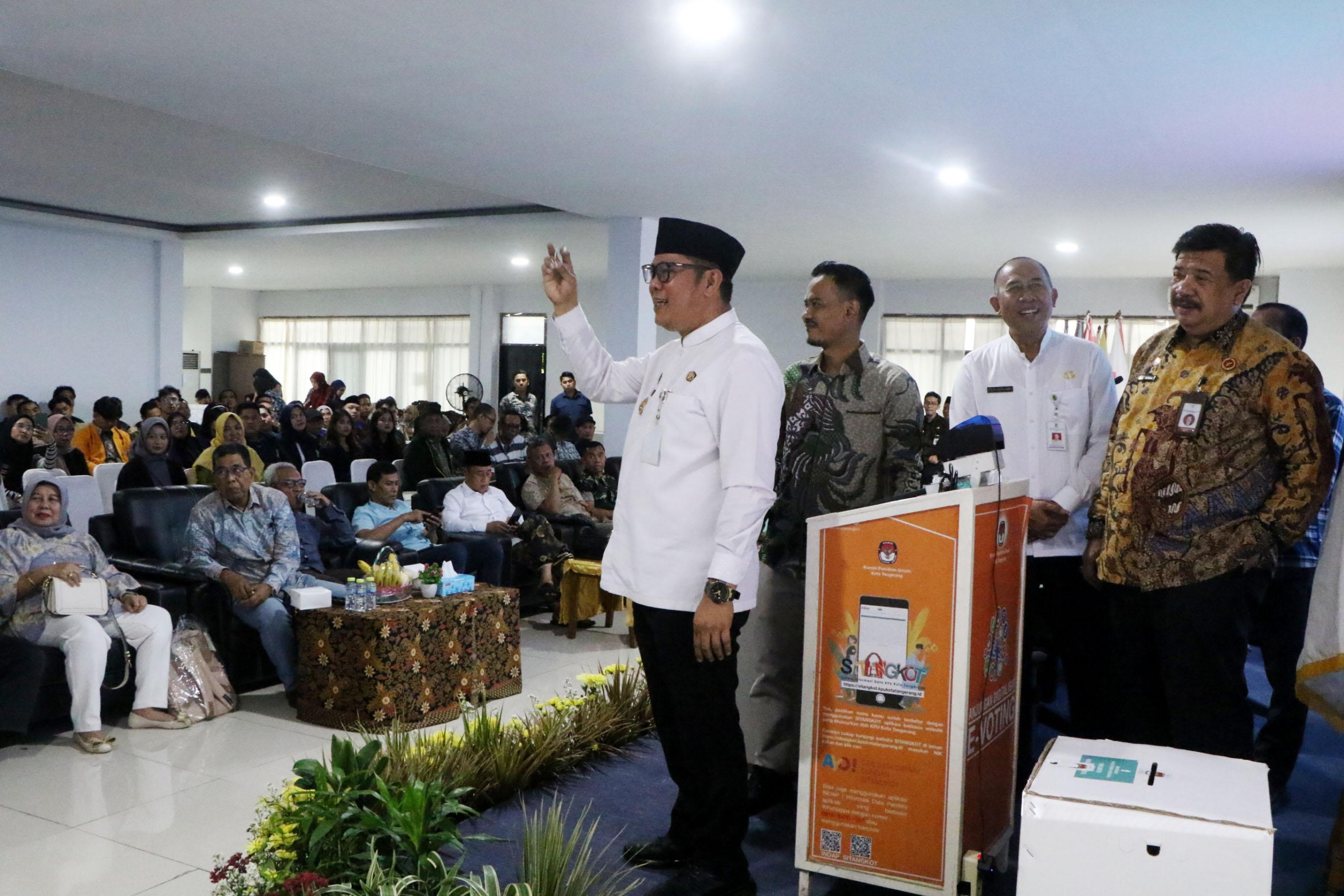 Buka Sosialisasi E-Voting, Maryono Dorong Pemudi Kota Tangerang Berkarir di Politik