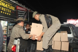Satpol PP Kota Tangerang Gencarkan Operasi Peredaran Miras, Sita 243 Botol dari Warung Kelontong