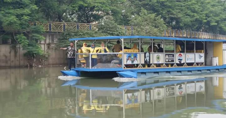 Tukar Sampah atau Minyak Jelantah di Kota Tangerang Bisa Naik Kapal Katamaran di Sungai Cisadane
