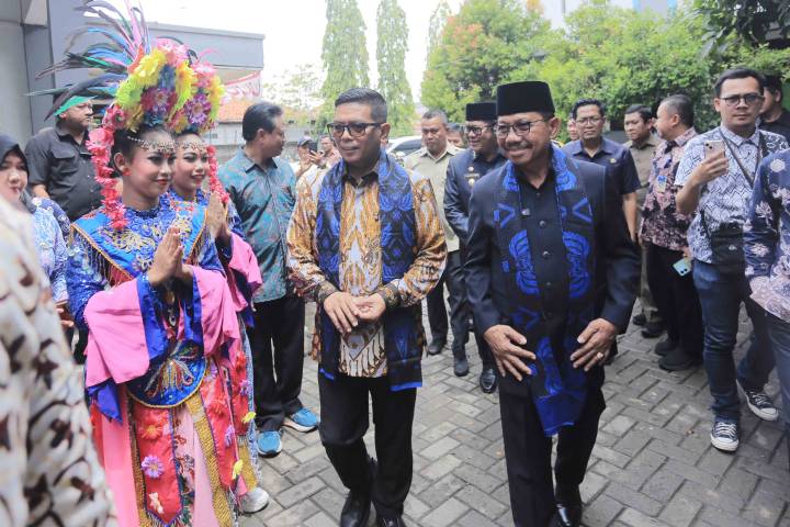 SPPG di Kota Tangerang Dinilai Baik, Gubernur Banten Dorong Semua SPPG Tersertifikat SLHS