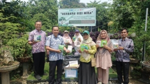 Dukung Produktivitas Urban Farming, Pemkot Tangerang Salurkan Bantuan Benih Sampai Sarana Prasarana Hidroponik