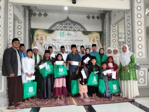 Fatayat NU Pinang Gelar Gema Berzikir dan Santunan Yatim
