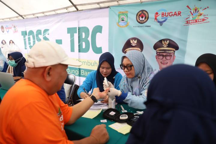 Masyarakat Antusias Ikuti Aksi Cegah Tuberkulosis di Car Free Day Kota Tangerang