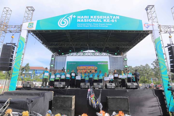 Puncak HKN ke-61, Pemkot Luncurkan SABARIUNG dan Raih Apresiasi Kemenkes RI
