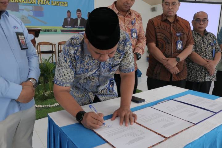 Dorong Integritas Perusahaan, Perumda Tirta Benteng Tanda Tangani Pakta Integritas Pencegahan Korupsi