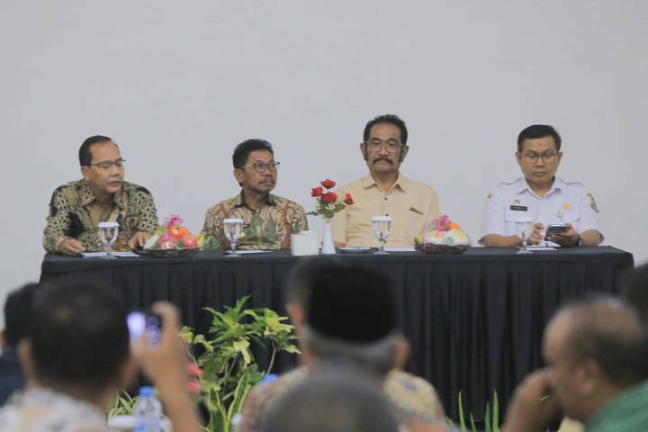 Dihadapan para Lurah dan Camat, Sachrudin Tekankan Integritas sebagai Pelayanan Masyarakat