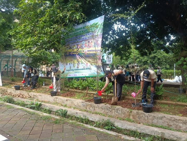 Peringati HKN ke-61, HAKLI se-Provinsi Banten Gelar Plogging dan Bebersih Sungai Cisadane