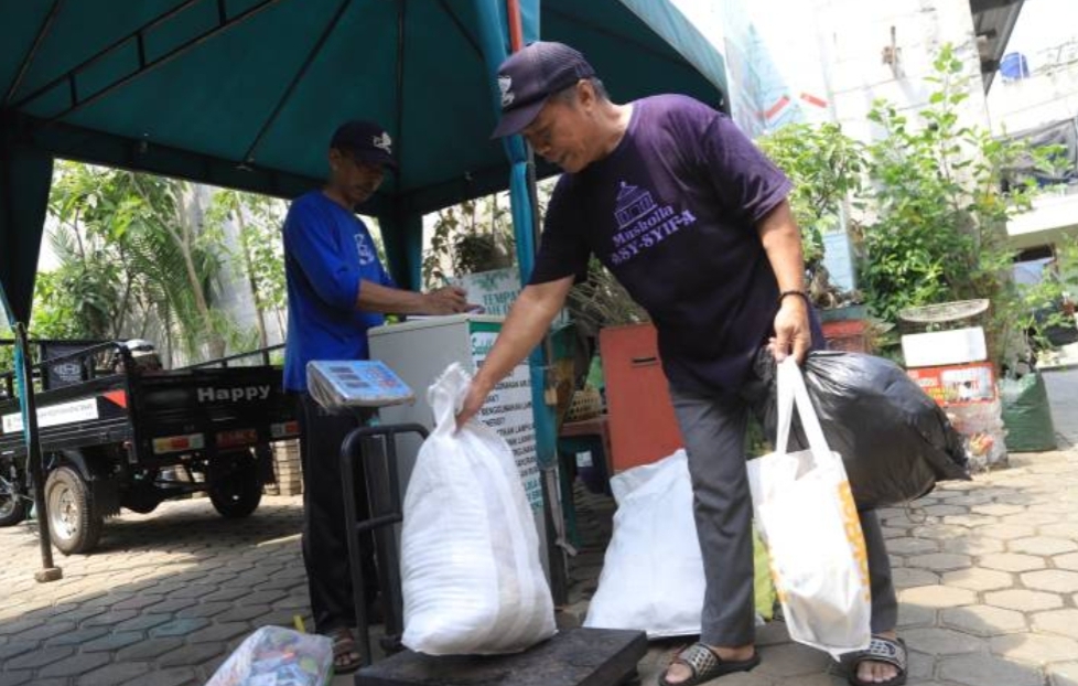 Kota Tangerang Target Semua RW Miliki Bank Sampah