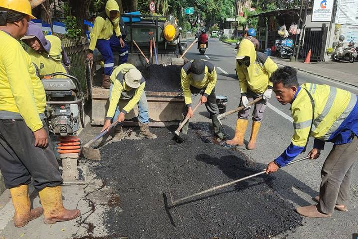Pemkot Tangerang Gerak Cepat Tambal Kerusakan Jalan di Sejumlah Jembatan