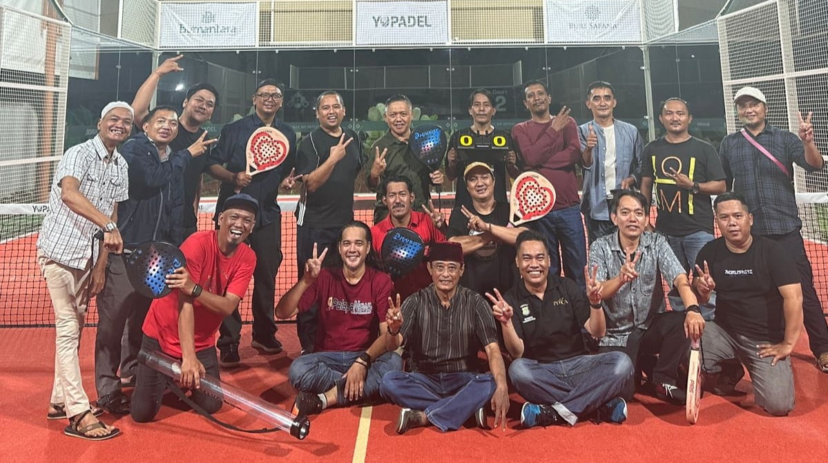 Arief Wismansyah Ngabuburit Maen Padel Bareng Jurnalis