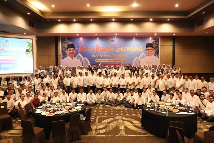 Jalin Silaturahmi, Ratusan Purna Praja Kota Tangerang Gelar Buka Bersama dan Santunan Anak Yatim