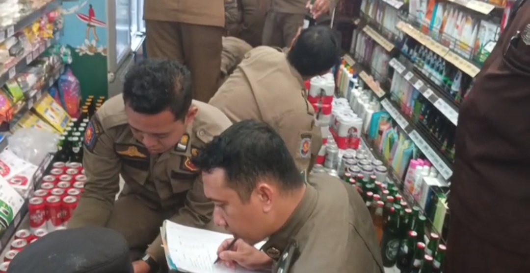Belum Lama Dilantik, Kasatpol PP Tangsel Tancap Gas Sita Ribuan Miras