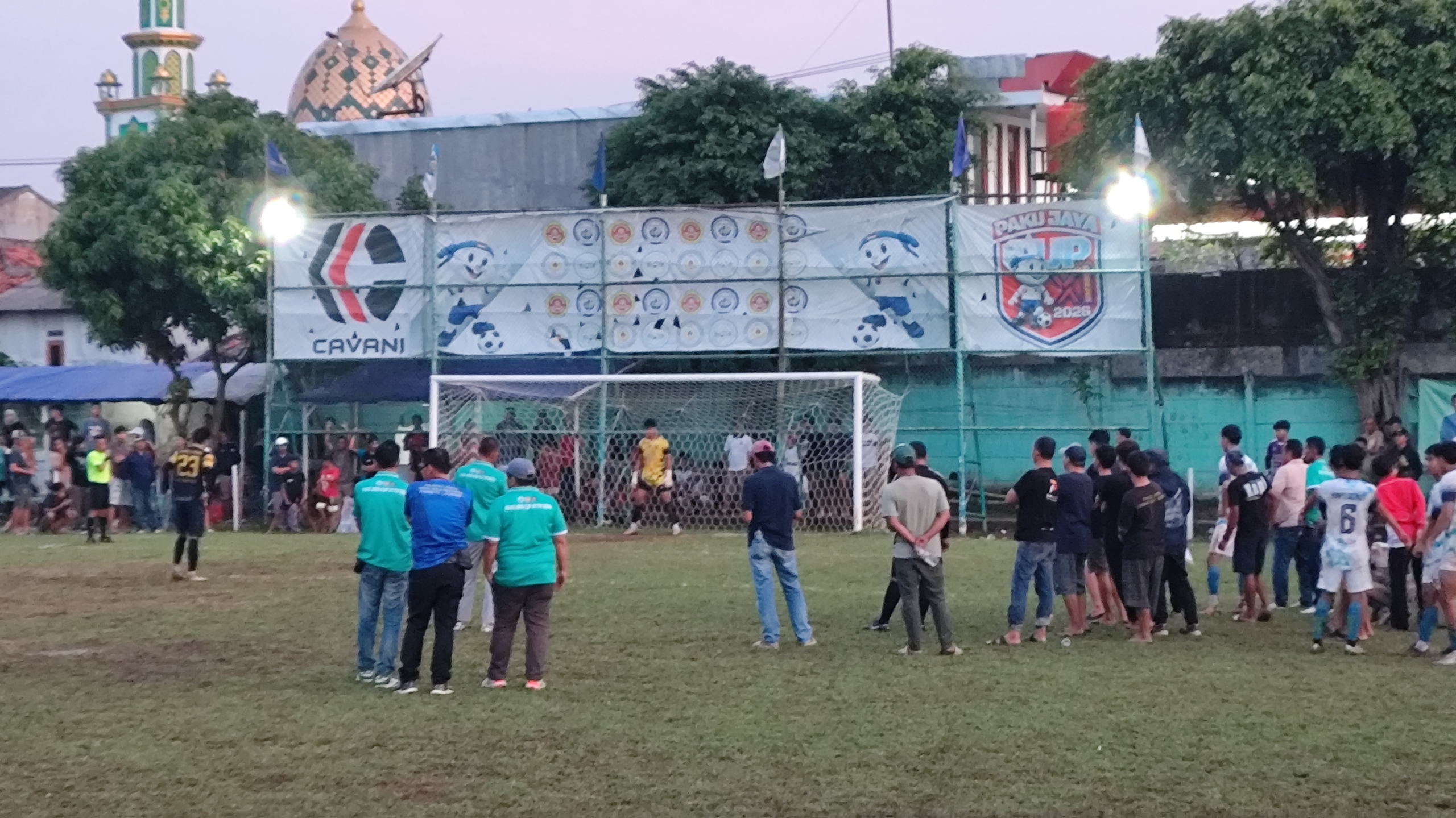 Putra Porciba FC Singkirkan KNPI Serut FC Lewat Drama Adu Penalti 13-12 di Pakujaya Cup
