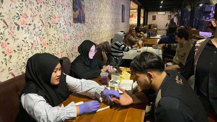 Inovasi Puskesmas Karawaci Baru Jemput Bola, Layanan Mobile VCT Digelar di Kafe