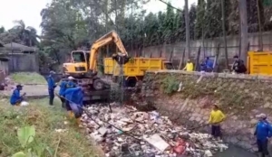 Gerak Bersama Cegah Banjir, Andra Soni-Sachrudin dan Komunitas Bebersih Kali