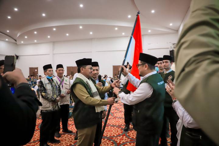 390 Jemaah Haji Kota Tangerang Kloter Pertama Tiba di Tanah Air