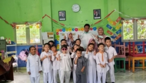 Cegah Gangguan Tumbuh Kembang, Puskesmas Kunciran Bagikan Obat Cacing ke Sekolah